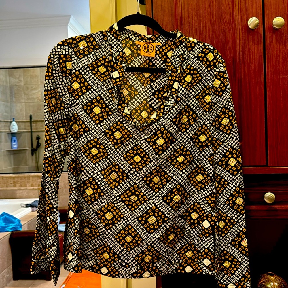 Tory Burch tunic size 4 black, white and tobacco with Amber sequins